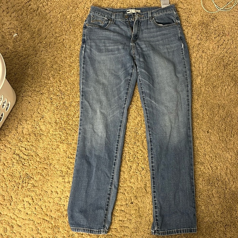 Straight leg Levi’s!